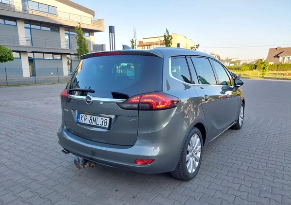 Opel Zafira cena 48900 przebieg: 181900, rok produkcji 2016 z Garwolin małe 379